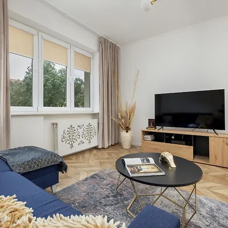 Beautiful One Bedroom Zamkowa By Renters Gdańsk