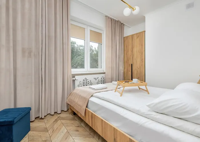 Apartment Beautiful One Bedroom Zamkowa By Rent Like *