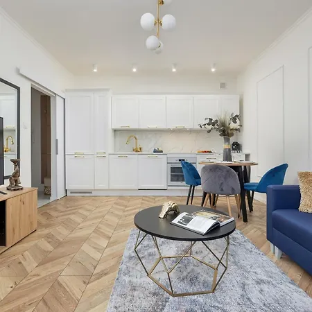 Beautiful One Bedroom Zamkowa By Renters